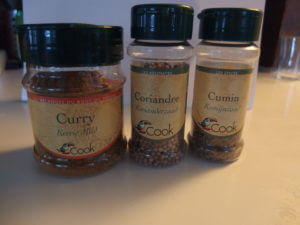 épices : curry, coriandre, cumin